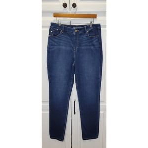 Chico's the Platinum Jegging 1.5 Indigo 10 Soft!